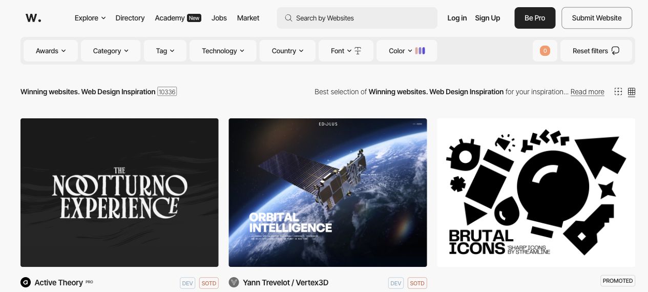 Awwwards-Website mit Navigation, Suche, Filtern und vollständiger erster Galeriereihe